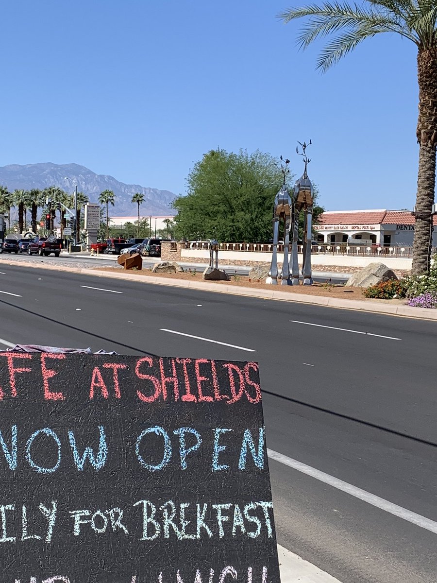 BrookeBeareNews's tweet photo. #Sequitur unveiling in @CityofIndio Check it out in front of @ShieldsDateGrdn on Highway 111 and Jefferson. #publicsculpture #HeathSatow #publicart #Indio https://t.co/V9BSzvPj6e