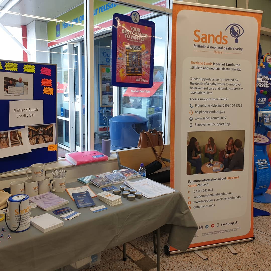 ShetlandSands's tweet photo. Our chair Marie  @Vatnagarth and Vice Chair Mia Hughson held an awareness raising stall in Tesco today, we raise an amazing amount of £359.94 for Shetland Sands #sands #BLAW2019 #BabyLossAwarenessWeek #babyloss #thankful #donations #sands @SandsUK https://t.co/fqvJnElaVE