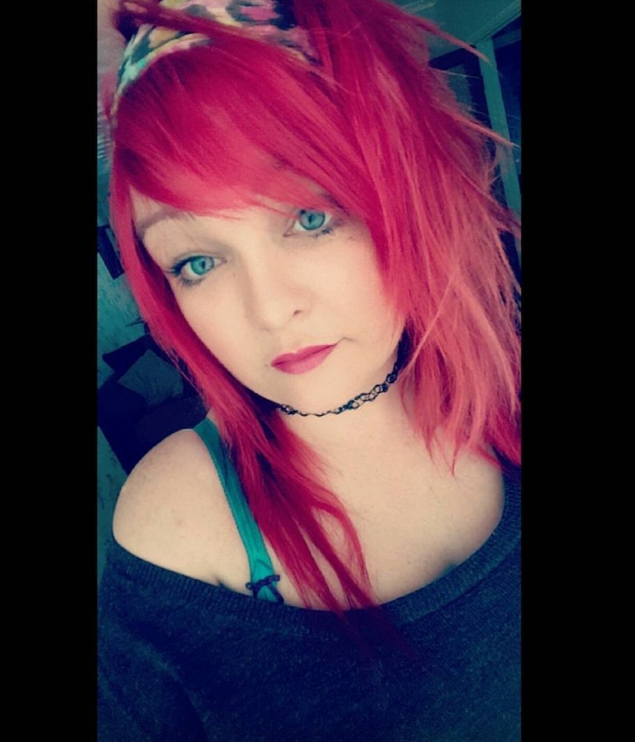 gem6984's tweet photo. Urgh I miss my red hair #toohighmaintenance https://t.co/obKIbTsta5