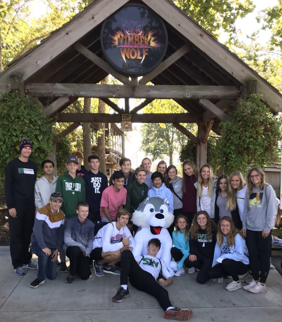 BVSWdistance's tweet photo. Day 48 (*83) - Tempo Saturday on a chilly morning at Quivira Park
Hard workout in the morning, Worlds of Fun in the afternoon! Timberwolves taking on the Timberwolf with Buster the Timberwolf! #wolfpackrunning https://t.co/rJFoyaUHQU