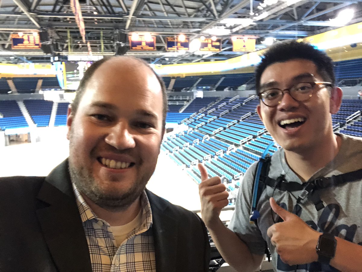 organomimetic's tweet photo. It was a treat to participate and present at #uclaopenhouse to high schools seniors, community college students and their parents at Pauley Pavilion earlier today! @uclachem https://t.co/eqMXs1WuaW
