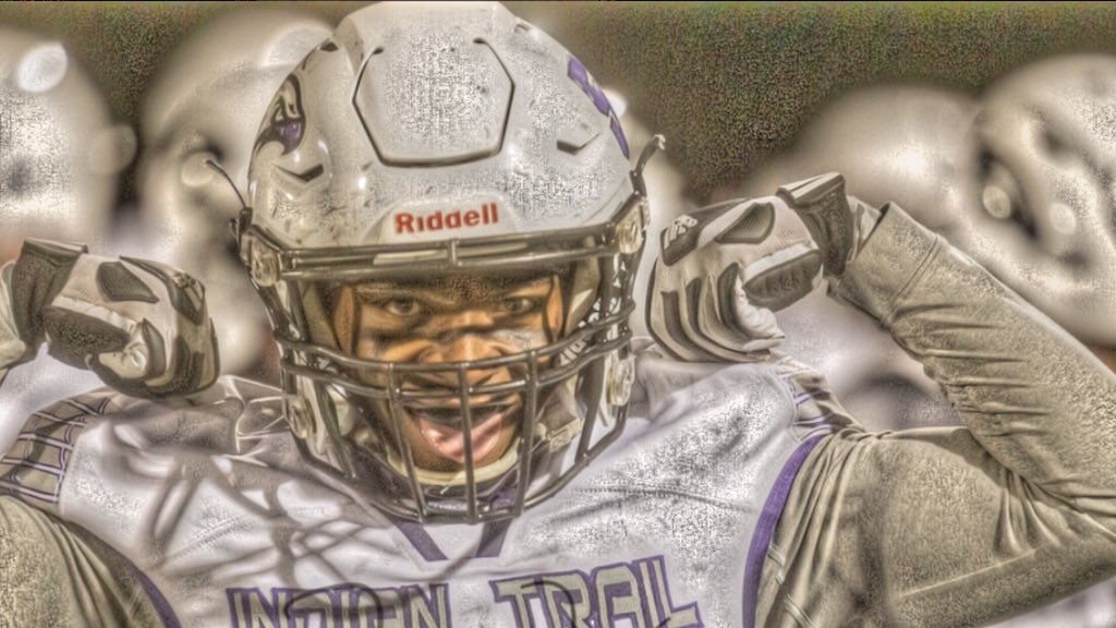 CurtissT_3's tweet photo. @CoachHipp34 @CoachJackson_92 @Coach_Hoff_67 @coach_hensel https://t.co/p86m0TA0z9