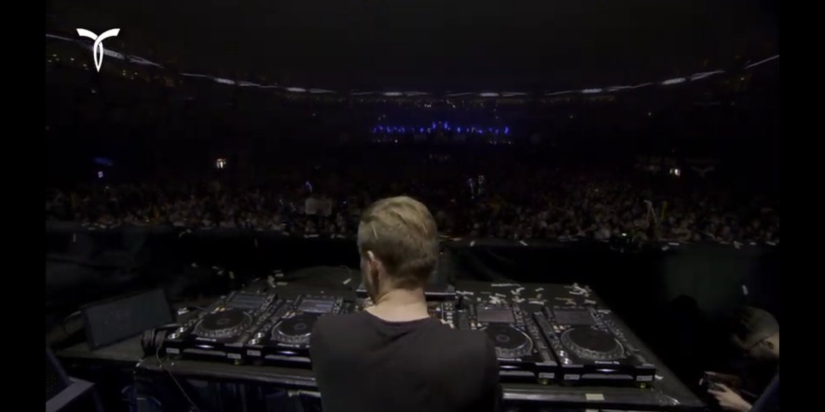 YMFC____'s tweet image. Tremendo set de @FerryCorsten present @SystemFmusic en #TMPRG19 🙌🔥