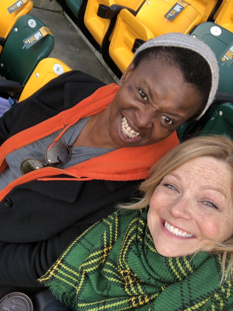 Lil_typos's tweet photo. Go Esks! #AllConnected @TELUS https://t.co/OQknAFfpqN