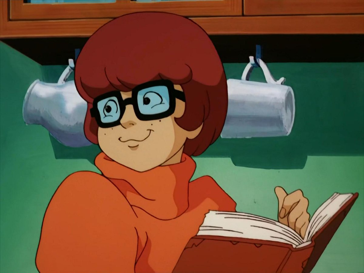 Velma scooby doo. 