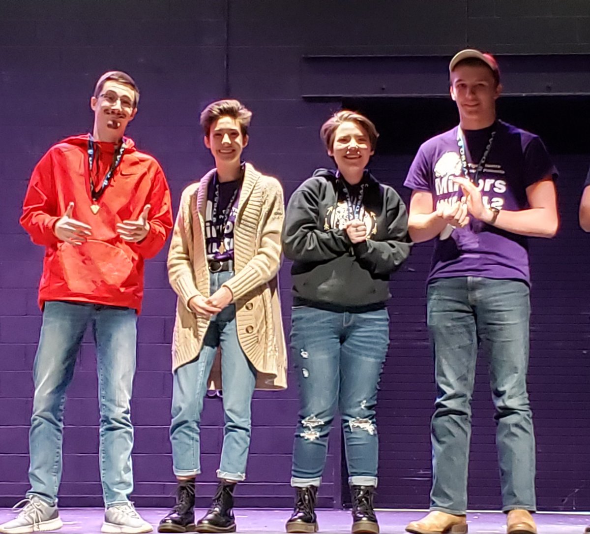 BAHSDrama's tweet photo. Tiger Theatre One Act Team
Grabs 3rd Place at Regionals and
ADVANCES TO STATE!!
Again, MIRRORS wins the most All Star Actors of any school with 4!!
Congratulations to Gabe Cooper, Ashe Buffington, Wesley Sloan & Macie Byrd!!
Come See It! BAPAC/OCT20&21!
#BAMIRRORS #TIGERTHEATRE https://t.co/V9efoKo7bd
