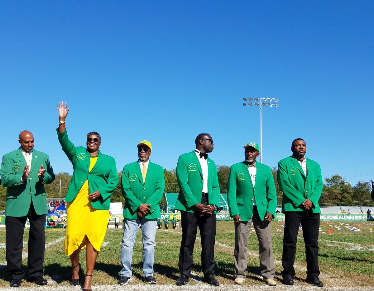 KyStateU's tweet photo. Homecoming 2019 #BredUp https://t.co/38JRkR5tFE