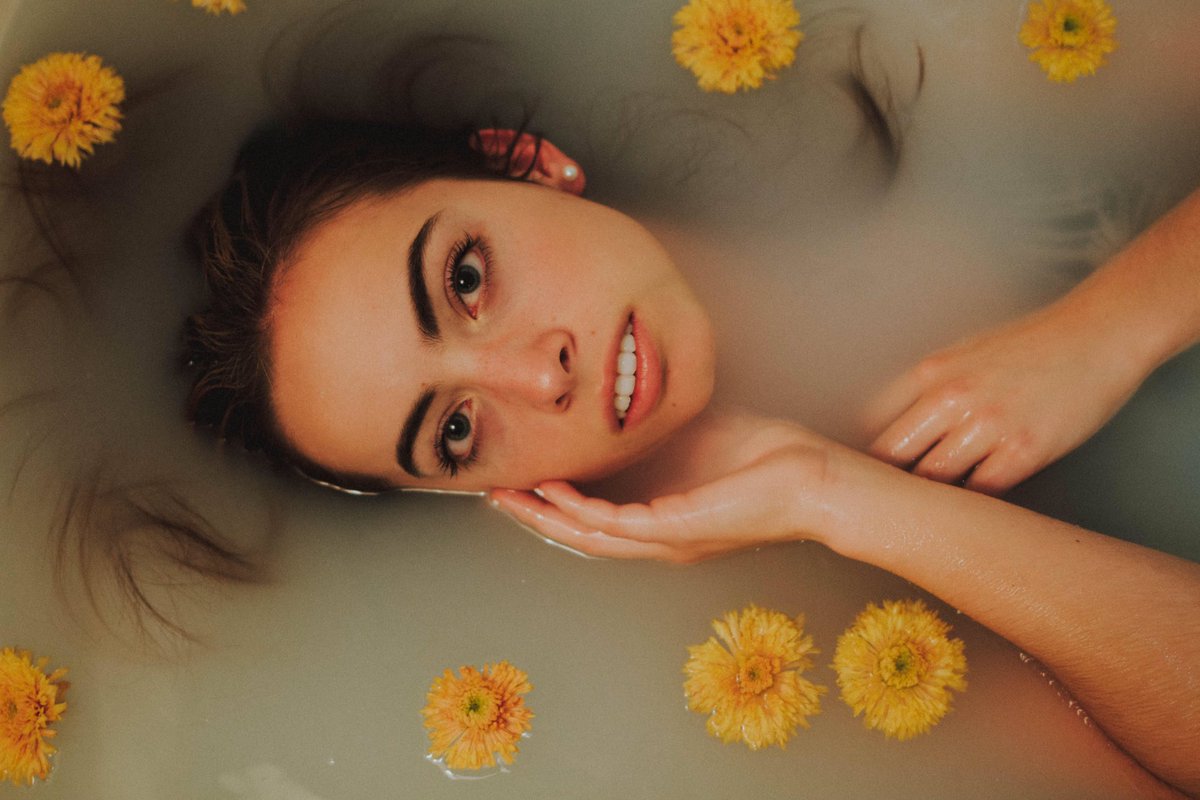 aubreypug's tweet photo. Who doesn’t love to bath in flowers and milk? https://t.co/fE2dXIHBgL