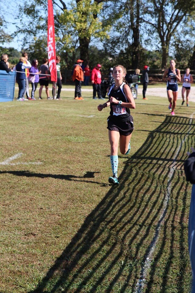 lskitch's tweet photo. Freshman, Taylor Brown, is a great leader of SWHS XC team. She leads in running & also by her attitude. She doesn’t make excuses for a bad race, & she won’t boast when she does well, so I’ll brag on her. Hit major 5K milestone today of 19:27. #break20 @SWHSAthletics1 @TrackSwhs https://t.co/LNKOGihsdM