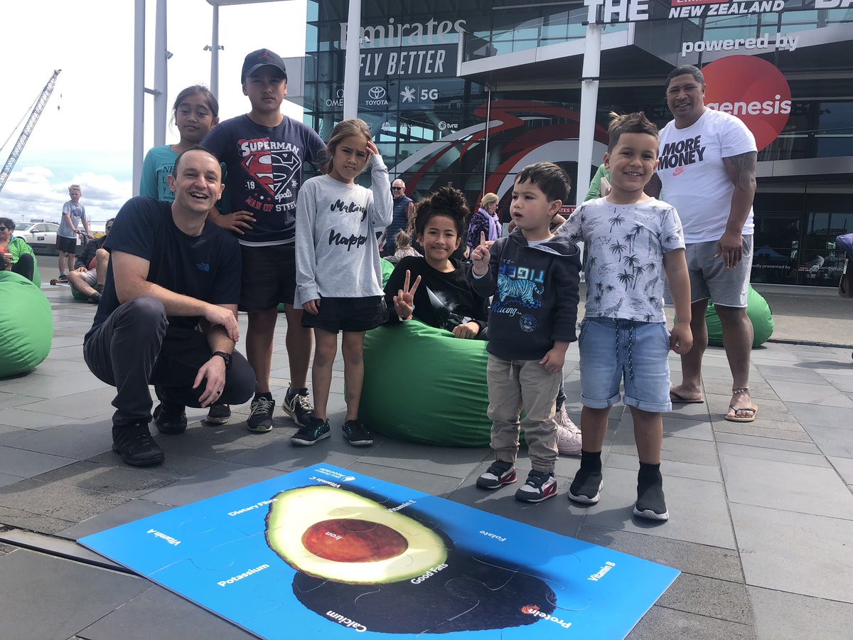 Jen_Scoular's tweet photo. Avocado energy at the fantastic #avocardio @NZ_Avocado event at Wynyard qtr https://t.co/z7r8eqSOXT