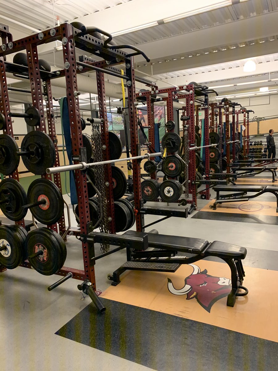 Great time <a href="/CMUMavsFootball/">Colorado Mesa Football</a> thank you for having me out @CoachMartinMavs <a href="/RussMartin13/">Russ Martin</a>