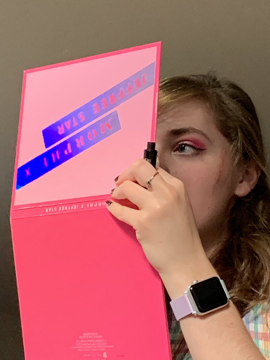 LaceyJ56's tweet photo. this @JeffreeStar x @MorpheBrushes palette is a WIN, as well as the lip collection 😍 (shade mannequin w/ slurp on top) 
#MorphexJeffreeStar https://t.co/0Y3nRugMD5