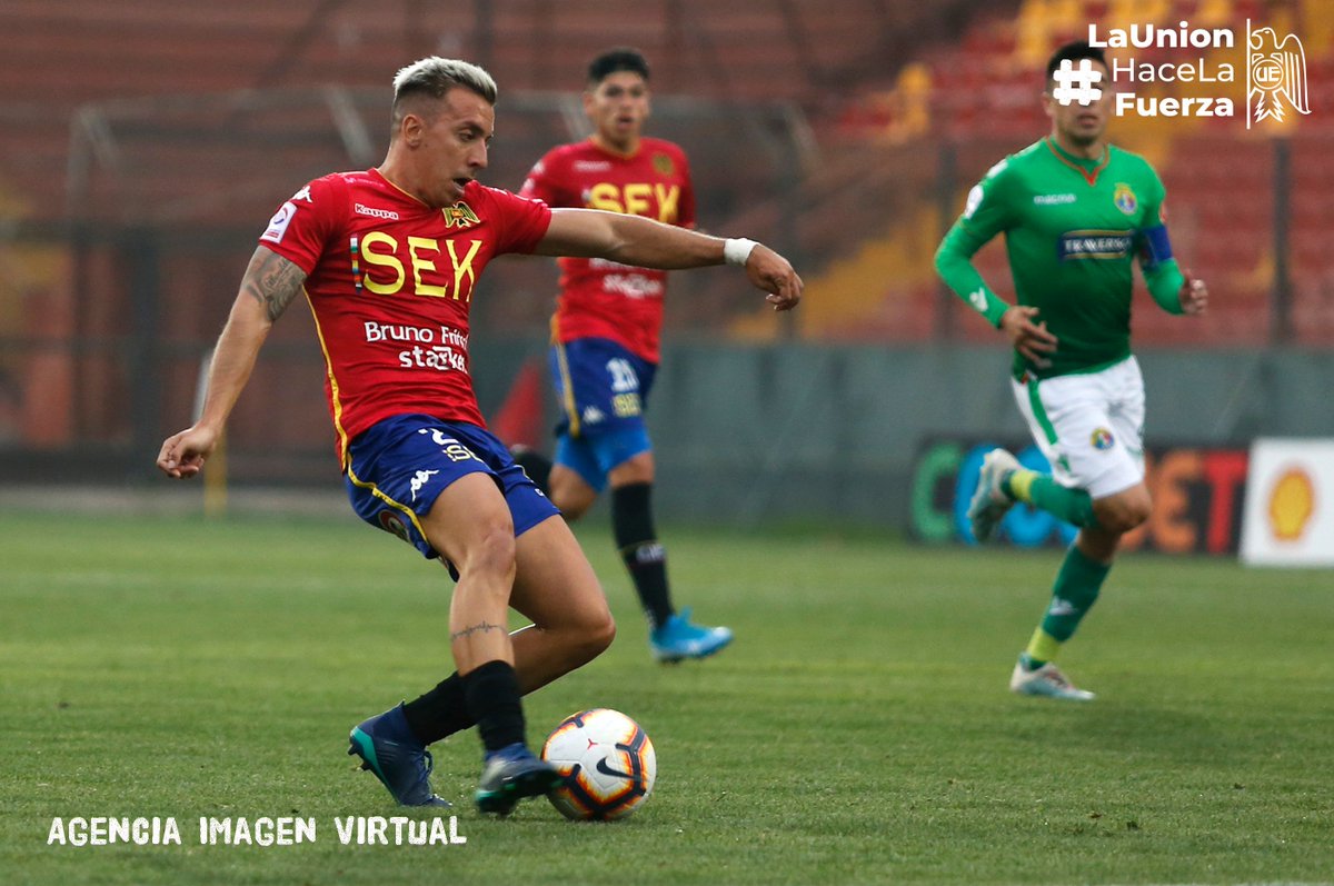 UEoficial's tweet photo. 📸👉 Las mejores postales de nuestra clasificación a la semifinal de #CopaChileMTS2019🏆🇨🇱 ante @audaxitaliano  

¡Gracias por el apoyo, hispanos!💪⚽️ 

#LaUniónHaceLaFuerza https://t.co/LNMRbwXKqR