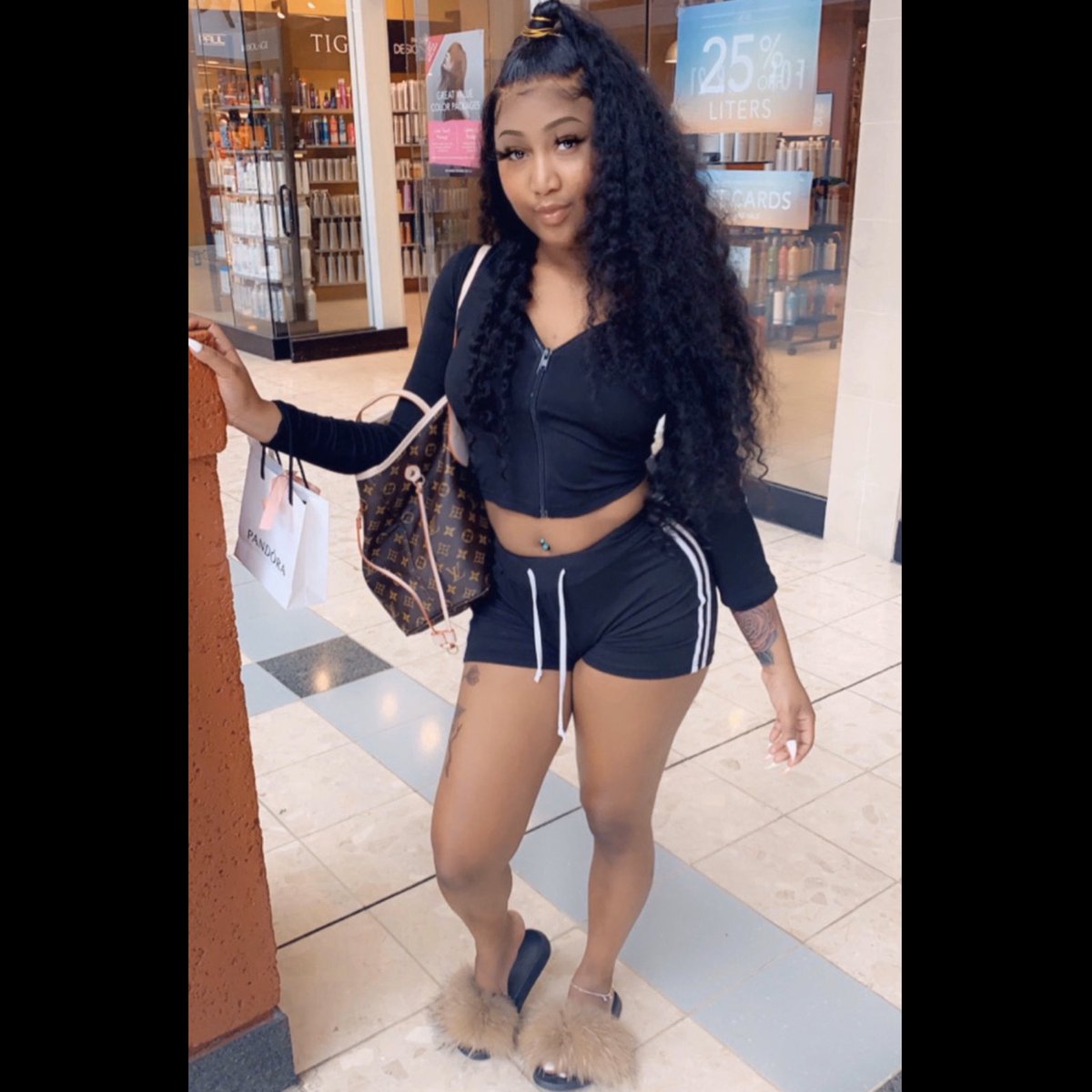 _Loyalassredd's tweet image. put my name on your account 💋