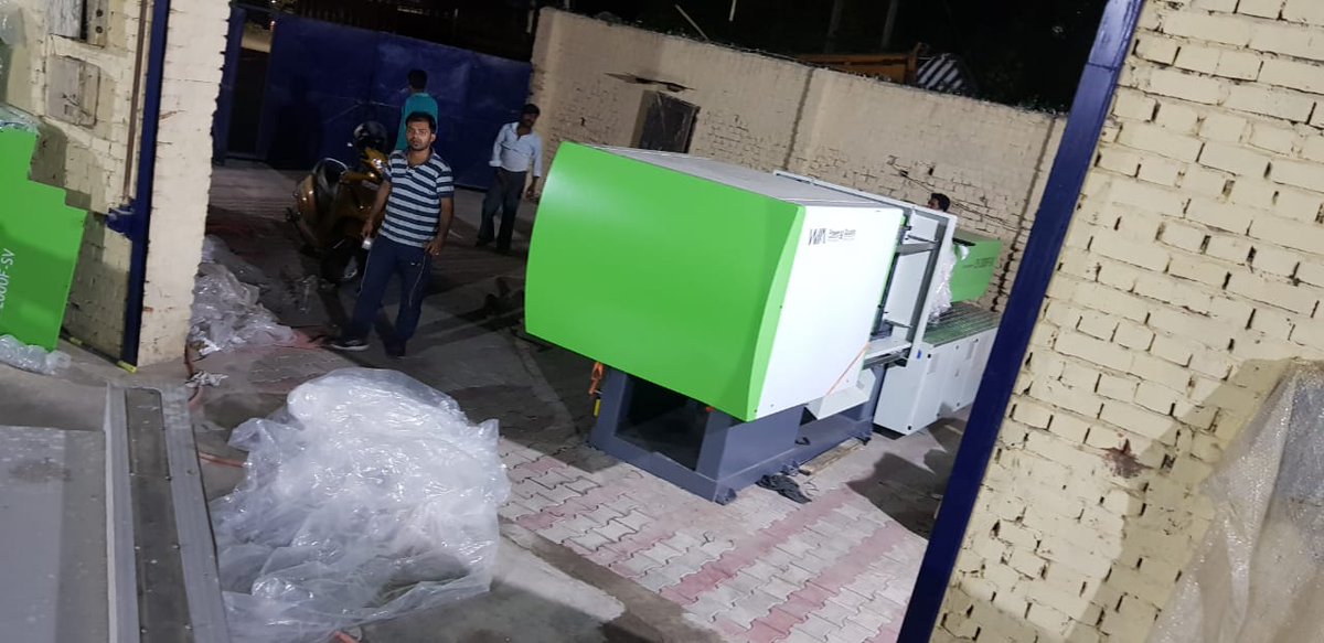 sunlopukar's tweet photo. @DRI_Mumbai We've some inputs Wia Precision Machinery in Faridabad which is importing 'Fire Crackers' with 'Plastic Injection Molding Machines'.From last 1 Yr they are doing smuggling of these m/c very well because there is ADD duty applied on m/c &amp; crackers. IEC No. : AACFW8884G https://t.co/PX98WZPVS4