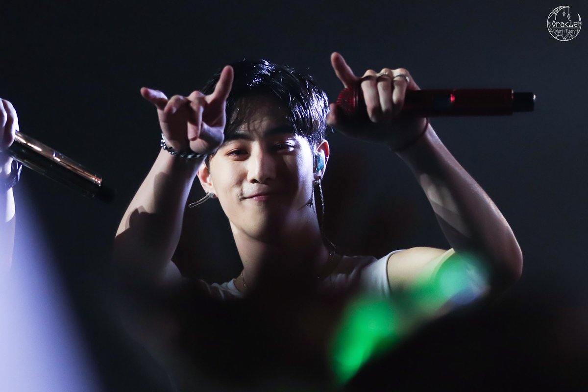 OracleMarktuan's tweet image. 191011 GOT7 Spinning in London
HQ

#Mark #마크
#GOT7 #캇세근
#GOT7WORLDTOUR
#GOT7_KEEPSPINNING
#GOT7inLondon