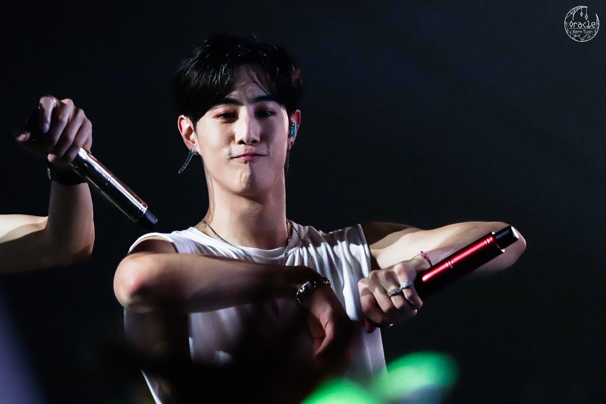 OracleMarktuan's tweet image. 191011 GOT7 Spinning in London
HQ

#Mark #마크
#GOT7 #캇세근
#GOT7WORLDTOUR
#GOT7_KEEPSPINNING
#GOT7inLondon