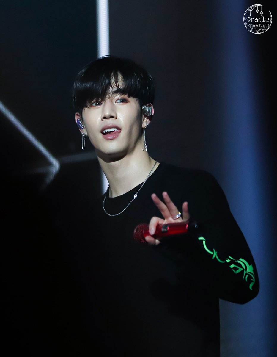 OracleMarktuan's tweet image. 191011 GOT7 Spinning in London
HQ

#Mark #마크
#GOT7 #캇세근
#GOT7WORLDTOUR
#GOT7_KEEPSPINNING
#GOT7inLondon