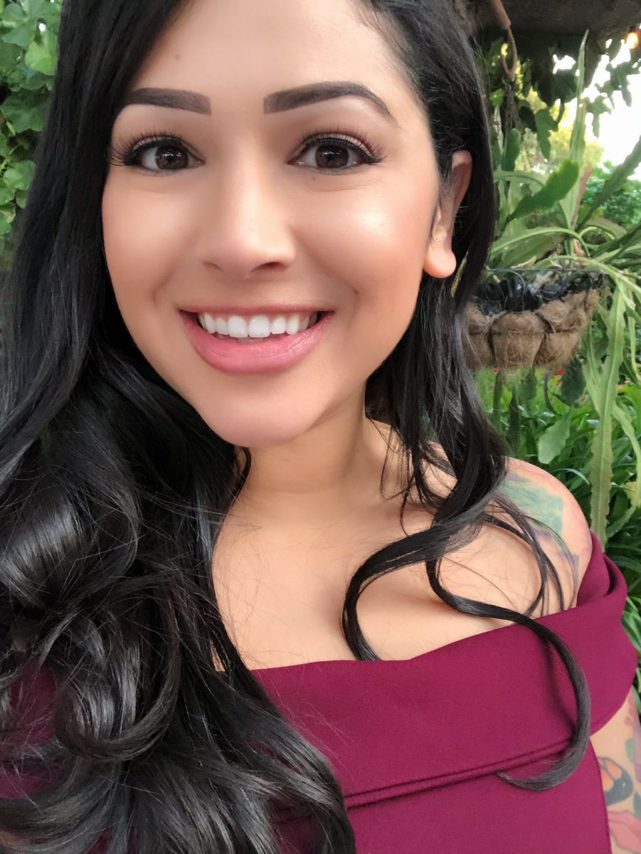 Brooke_Pinkk's tweet photo. Last wedding of the season! I’m so happy for my best friend who married her high school sweetheart today 💕 https://t.co/Imtut2YxoH