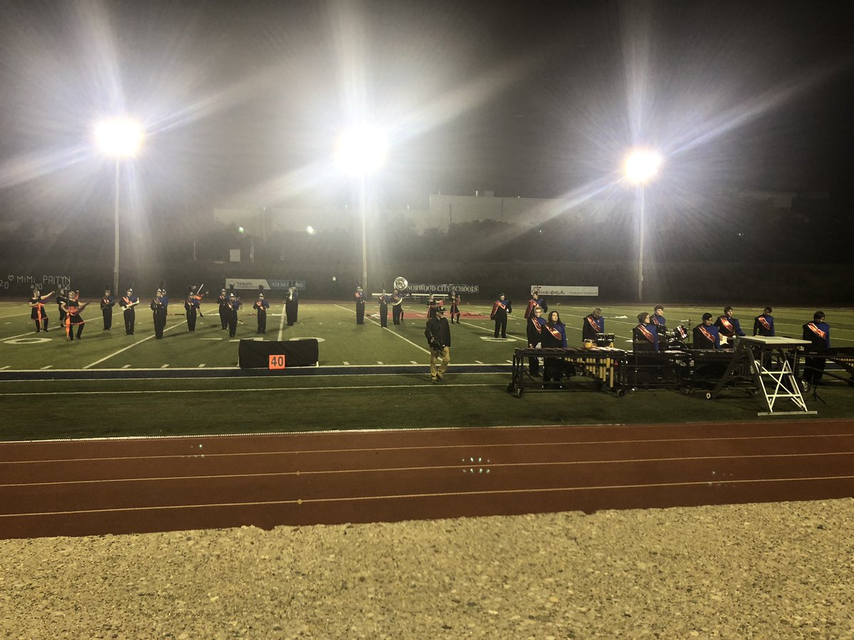 ARBuop's tweet photo. Watched my 1st marching band competition! 💙❤️💙❤️💙❤️💙                🎺🥁🎼                        #NorwoodPride #NorwoodMarchingIndians     #OMEA https://t.co/FD5BKEq1C3