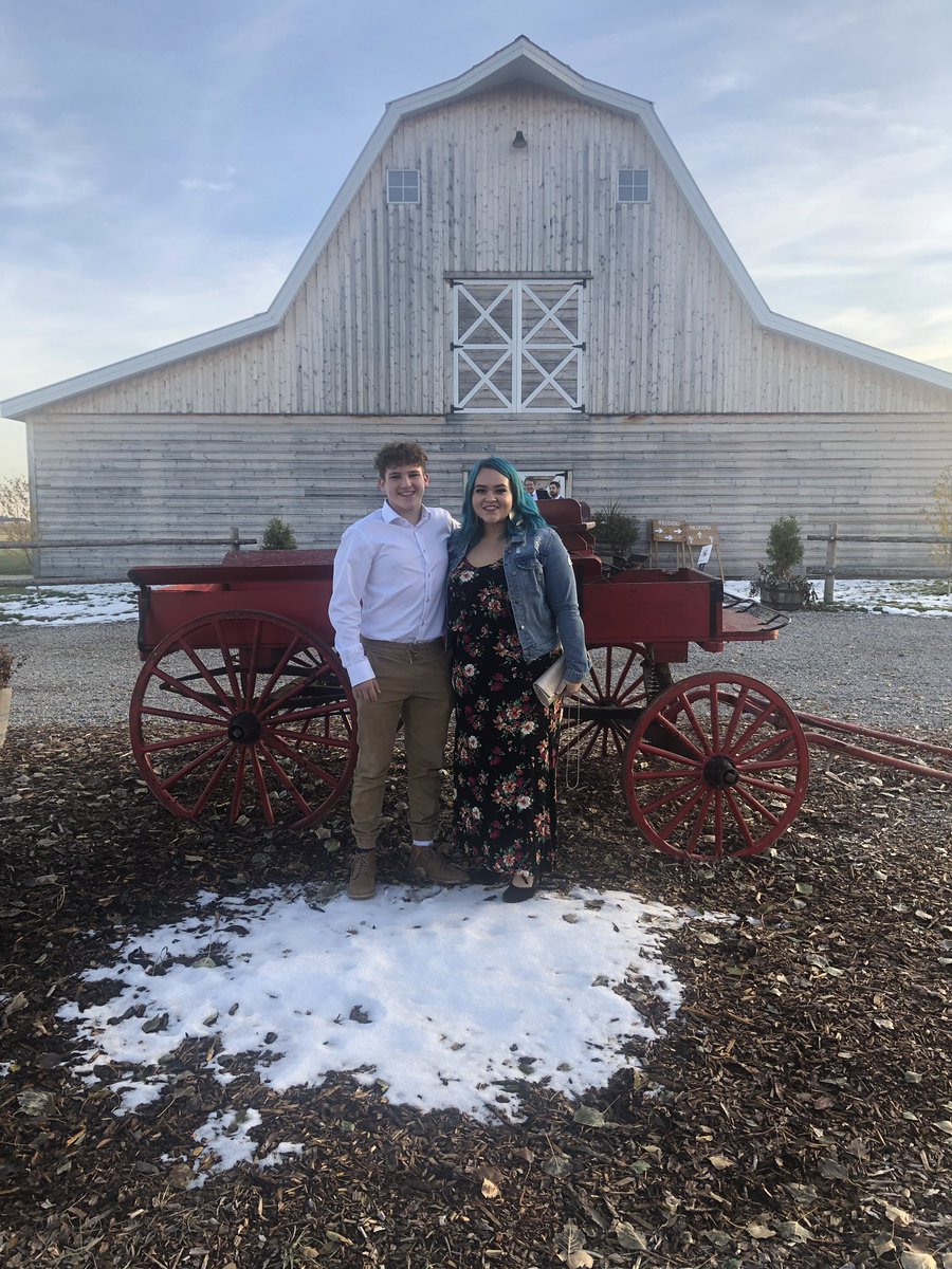 donniedodger25's tweet image. Pretty solid wedding with my two besties @Atkinson_33 and @CaleighA94 I love these two turds