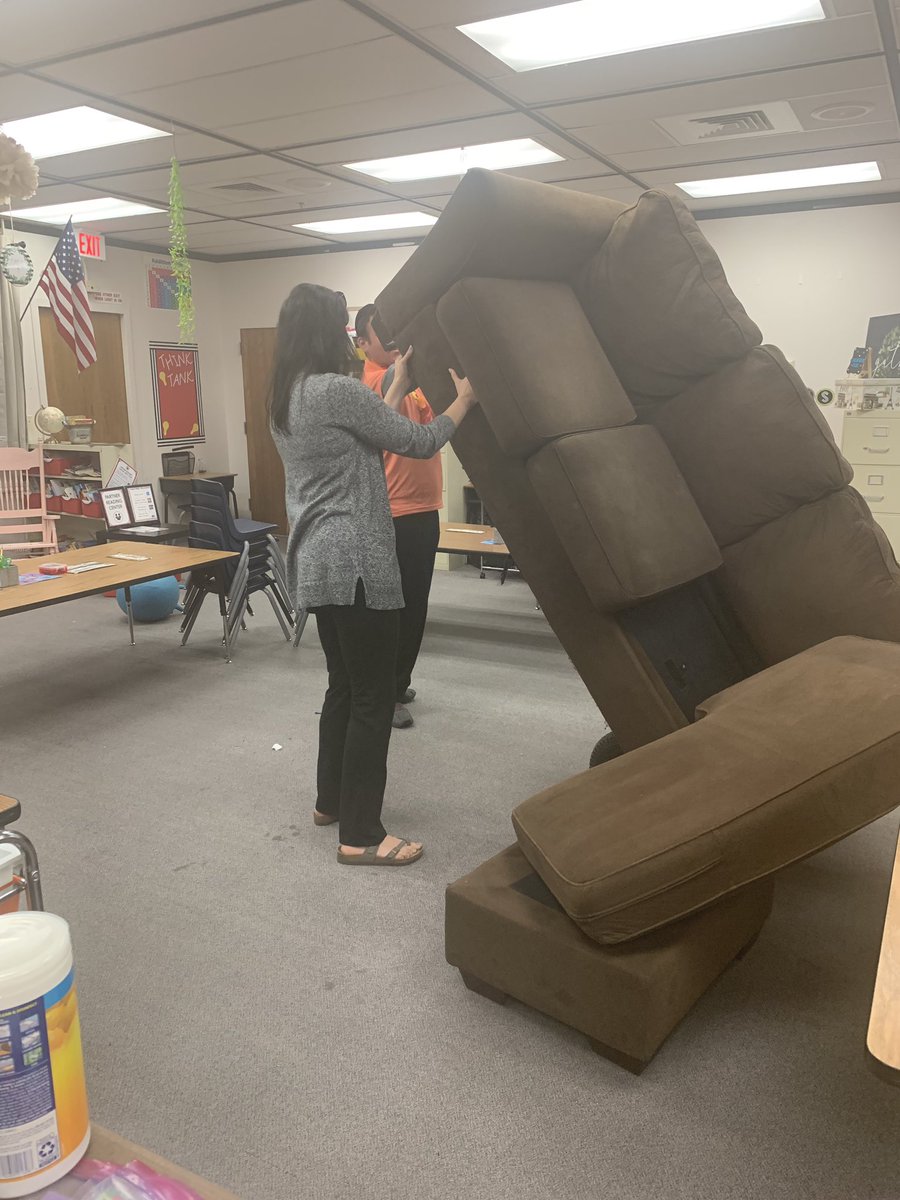 TheReallMcCoy's tweet photo. @pacutler Our communal classroom couch was ordered to be removed yesterday. Since the first day of school, my students felt at home working together and utilizing the seating. It’s heartbreaking but I’m hoping to get flexible seating as a replacement #clearthelist
https://t.co/NnxmRv1TQo https://t.co/xrJrSCNVQg