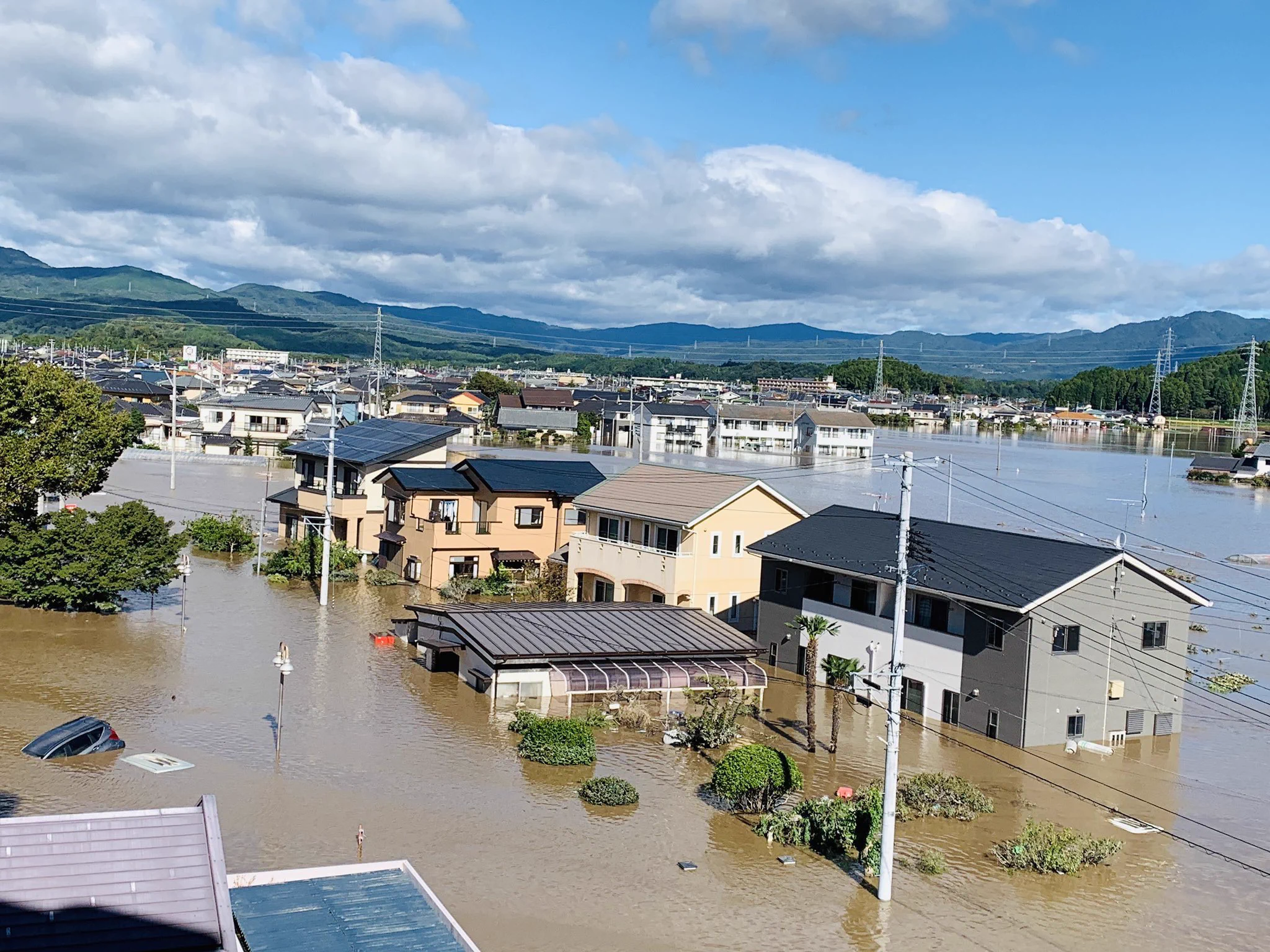 【拡散】福島県いわき市・救助や支援お願いいたします！！助けて下さい！！