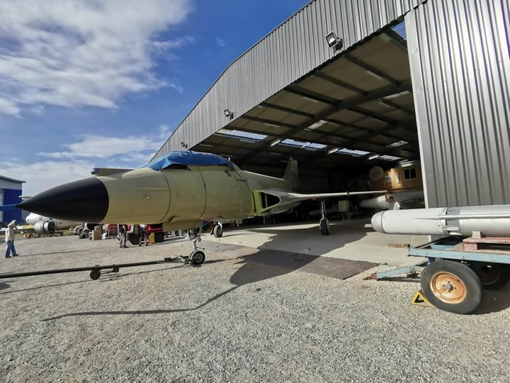 AATLSE31's tweet photo. Ce samedi était principalement consacré au rangement du hangar pour le #WeekEndAuxAIles des 18 et 19 octobre. L'équipe du #MS733 et Vintage Aircraft Midi Pyrénées ont également progressé dans la confection d'un moule de pare brise https://t.co/IhHgDgWHbk https://t.co/LjuW7TEEkY