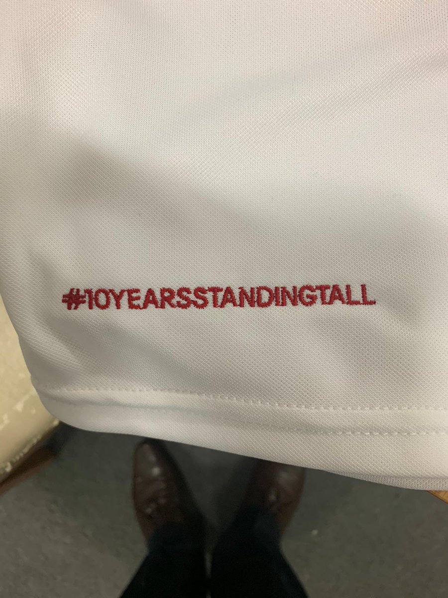 Saints1890's tweet image. As a thank you to @andyreid2506 for all his ambassadorial work at Saints over the past 10 years the boys wore special embroidered shirts at Old Trafford last night! 🙏🏆

#10yearsstandingtall