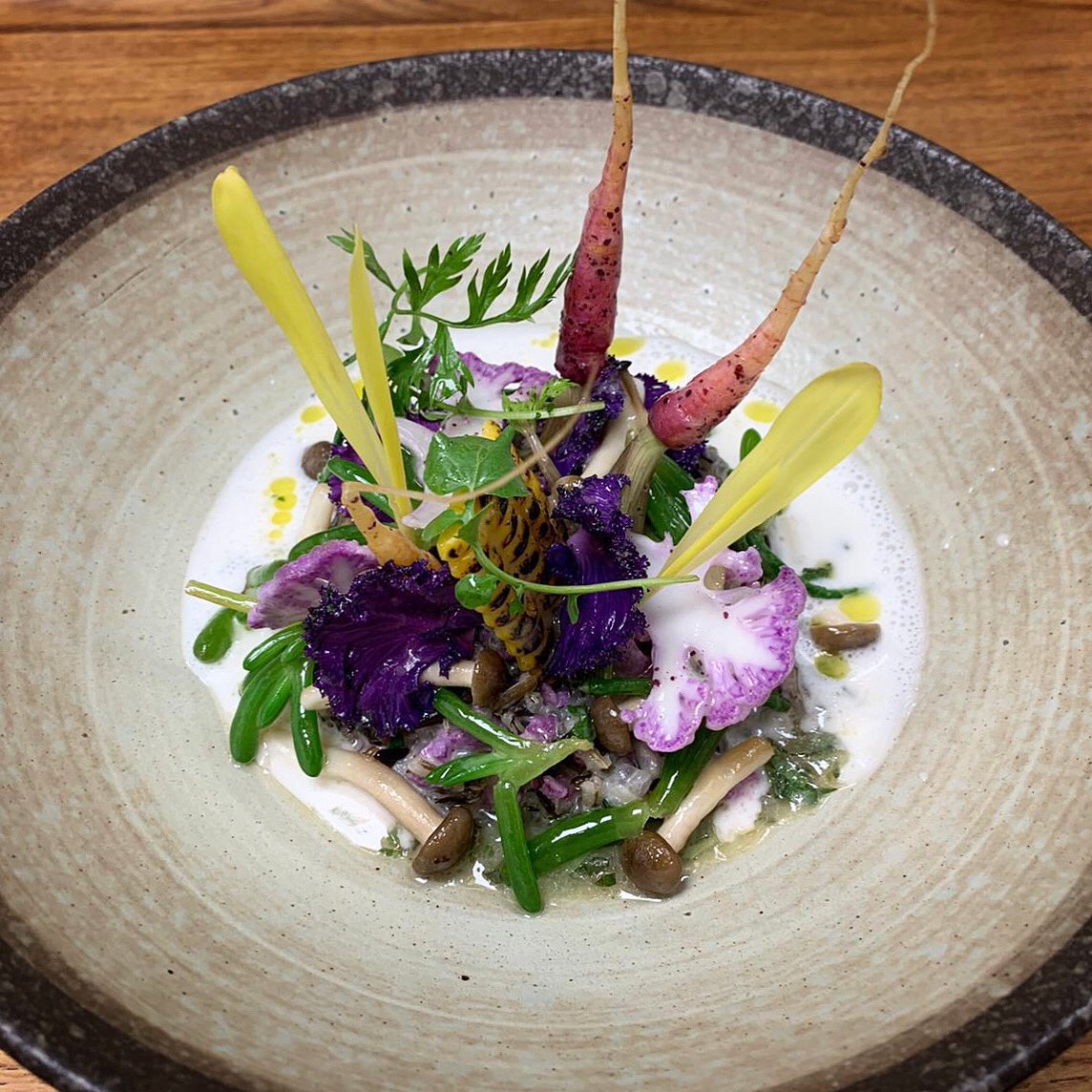 Vegan doesn’t have to be mundane. Beautiful bright colours and a variety of textures are employed here, making this a perfectly satisfying choice whether you’re #vegan or not! #michelinstar #finedining