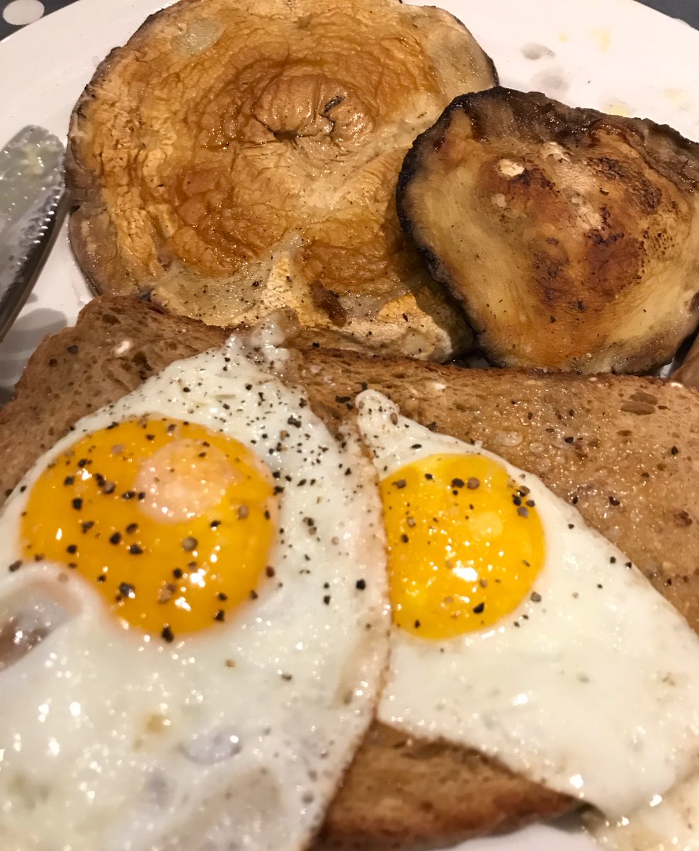 Eggs from the garden. Mushrooms from the fields #zerofoodmiles