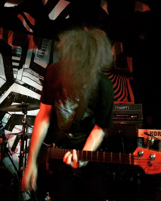 popcatastrophe's tweet photo. .@gimmeservice - Cactus Club, Milwaukee 10/12

"S-E-R-V-I-C-E ! I love this band SO MUCH. Intense times 10 with tunes to match." Keith Brammer (https://t.co/EkjajZev3c)

#servicetheband 
#gimmesomeservice  
#JillyWeiss
#RussellSimins
#SharleneBirdsong
#MitchGeisinger
#JohnnyZeps https://t.co/j3DlHZIbXU