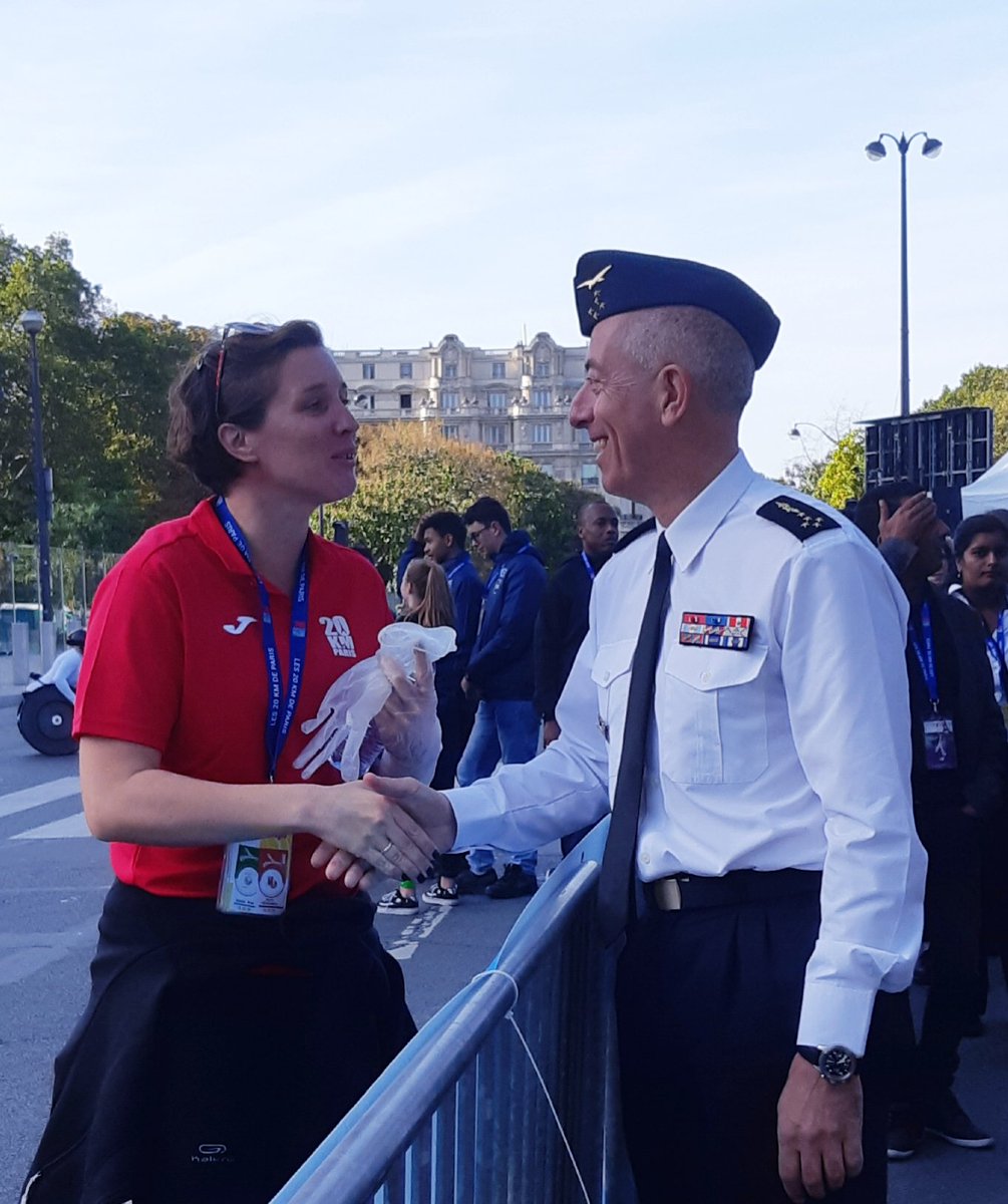 JF_FuretCoste's tweet photo. Les 20kil c'est aussi ça !
Bravo à tous ! #20kmdeparis #20km #20KmParis #blessesdeguerre https://t.co/VIpIekfakN