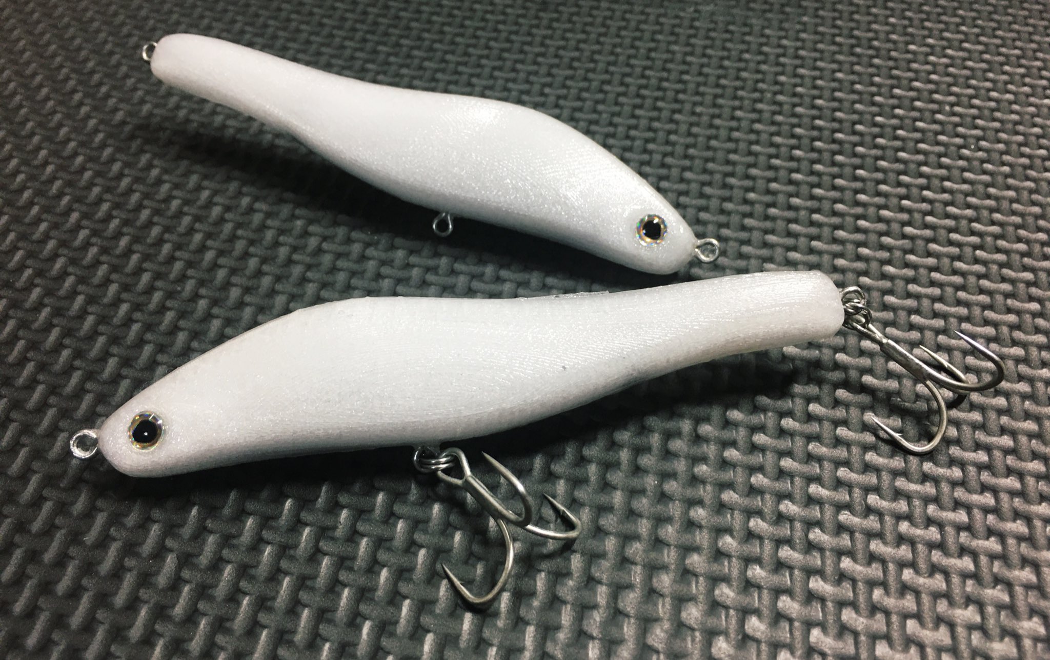 みの Paradolia シーバス用のシンキングペンシル試作中 ロールしながらのフラフラアクションと ローリングフォール アクションも煮詰まって来ました 動画撮りたい 来週はこれで釣ってみます 3dプリンター 3dプリンタールアー