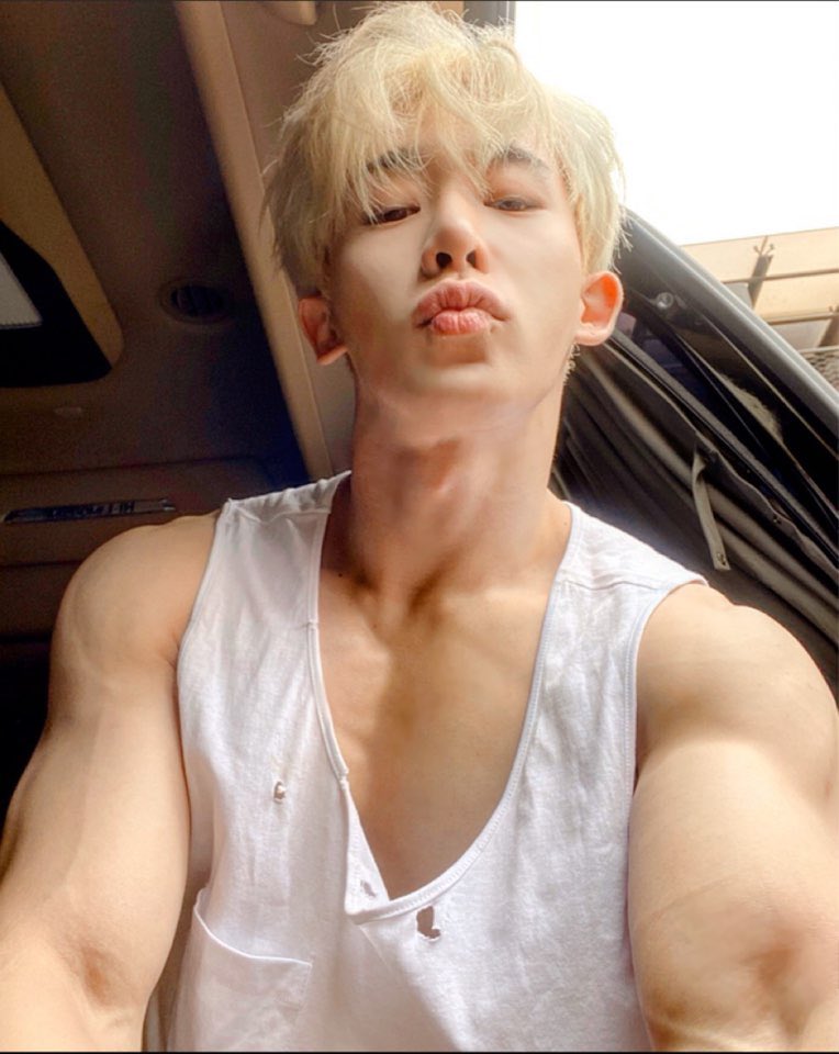 OfficialMONSTAX's tweet photo. [#원호] 몬베베 점심 잘챙겨먹었죠? https://t.co/VlJI8TM4ob