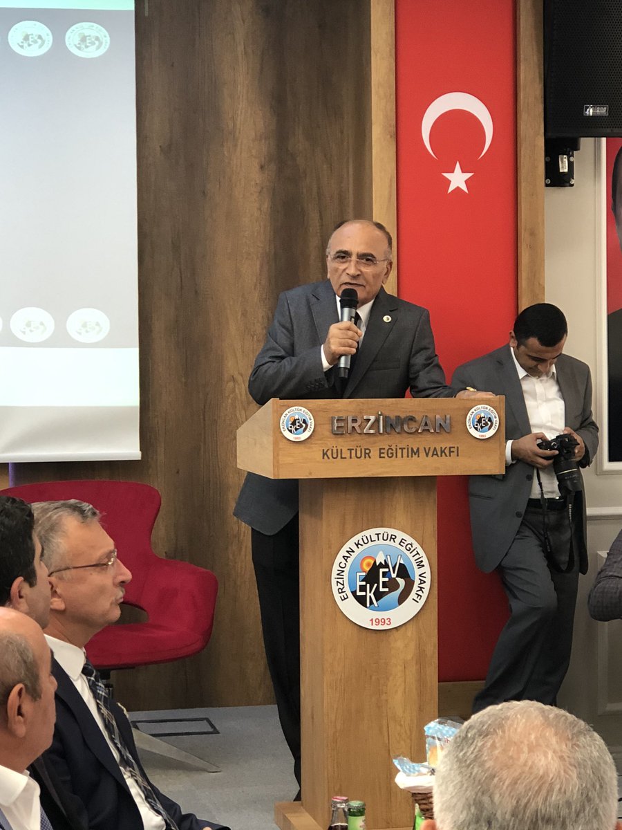 GencEKEV's tweet photo. Sayın Binali Yıldırım’ ın katılımlarıyla 2019-2020 Yılı Burs Toplantısı gerçekleştirildi. #gencekev https://t.co/sxbaRMWOpX