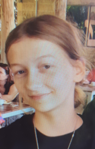 9NewsQueensland's tweet photo. Police are seeking urgent public assistance to locate a 13-year-old girl reported missing from Buderim today. Last seen around 12.45pm, October 13, in Lindsay Street and may be in the Kawana area. Got info? Call Policelink on 131 444. #9News https://t.co/MSelRGuXMJ