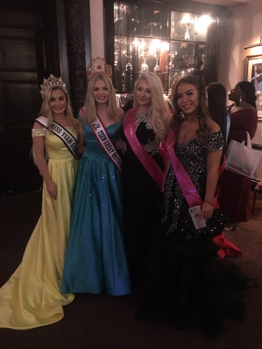 Had a lovely night  last night at Beth’s charity ball in aid of <a href="/TheChristie/">The Christie Charity</a>  with  <a href="/missgalaxyuk/">UK Galaxy Pageants</a> and <a href="/MissTeenGB/">Miss Teen Great Britain</a>  girls Love these girls soooo much and I’d never have met them without being a #pageantgirl 💖  It’s all out the friendship 👩‍❤️‍👩