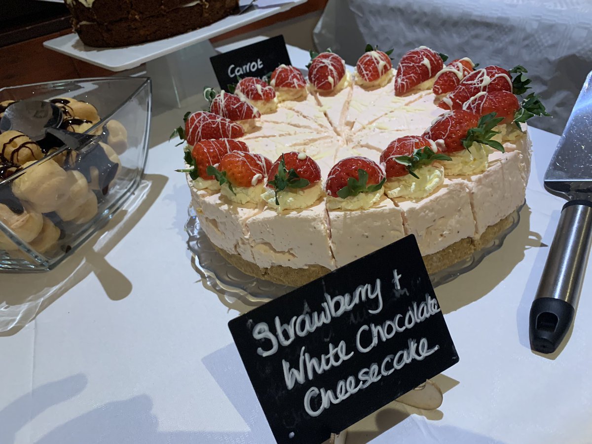 lilybettsteas's tweet photo. Mmmmm homemade cheesecake for an event last night!! #lilybettscatering #homemade #yummy #cheesecake #yum #chester #ellesmereport https://t.co/VZJBgyx6Ps