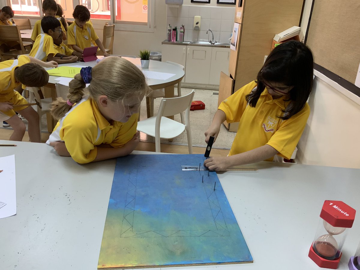 DESSyear5's tweet photo. Hammers at the ready for Team Lynx @DESSDubai our iconic drawings are now taking shape #FocusAndDetermination #teamwork #CareAndPrecision https://t.co/rKg2Blfvnl