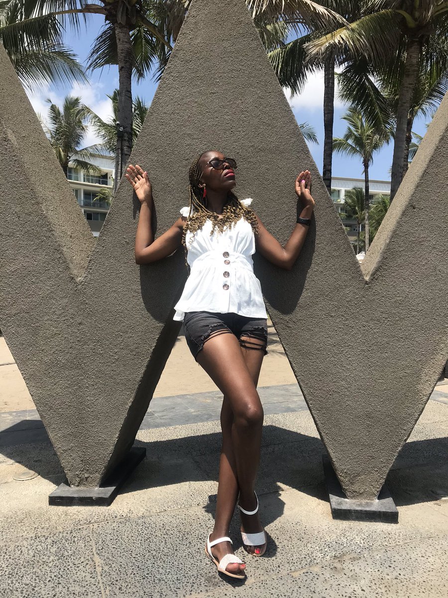 Rirhandzu01's tweet photo. I Sunday vaka hina #RhandzuInBali❤️ #PotatoHead #Woobar #WHotel #Seminyak https://t.co/Ebr2MVZeWx