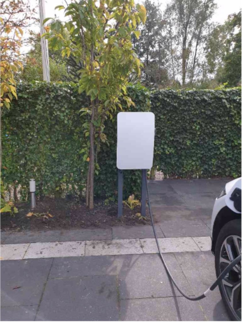 VebeBV's tweet photo. Maak je dagelijks veel kilometers en kan je EV op 1 of 2 fasen laden? Dan is de #DC15 van @EcotapBV een prima oplossing. Deze week installeerden wij een 15kW #snellader voor een Jaguar I-pace.
Ook voor o.a #Kona #IONIQ | #eNiro | #eGolf | #EQC
#trotsopjewerk #veiligopladen #EV https://t.co/IlT0710x3W