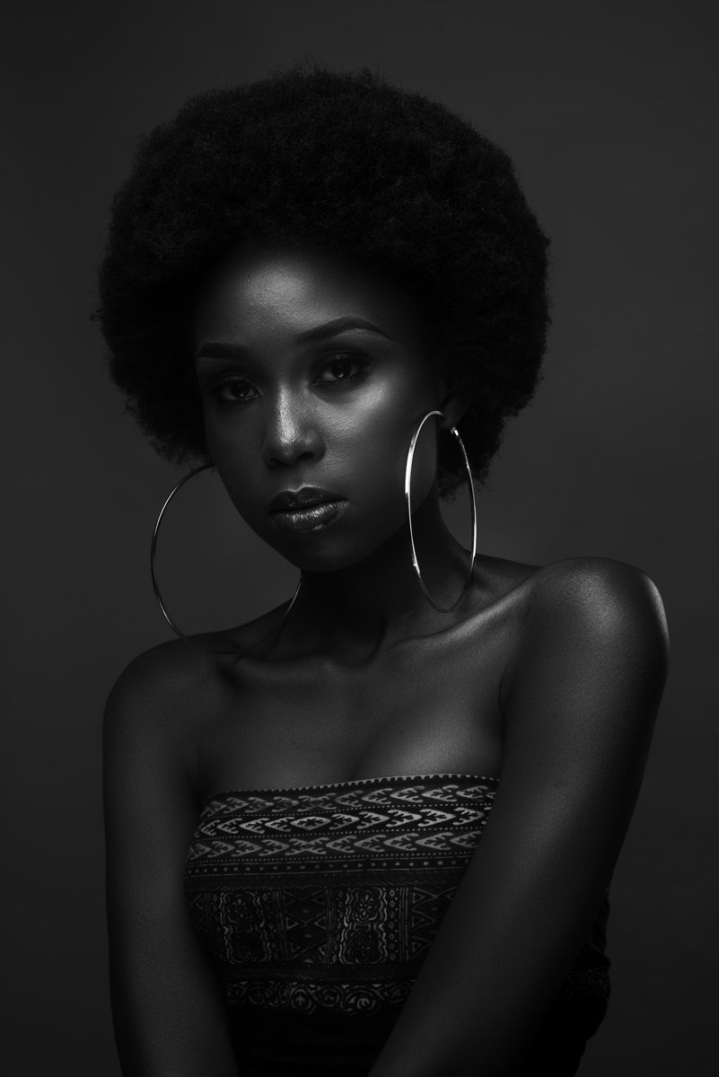 _mkariuki's tweet image. Land of Queens♥️🇰🇪
Black don't crack
Black is beautiful.
#deletedbymistake
#retouch
