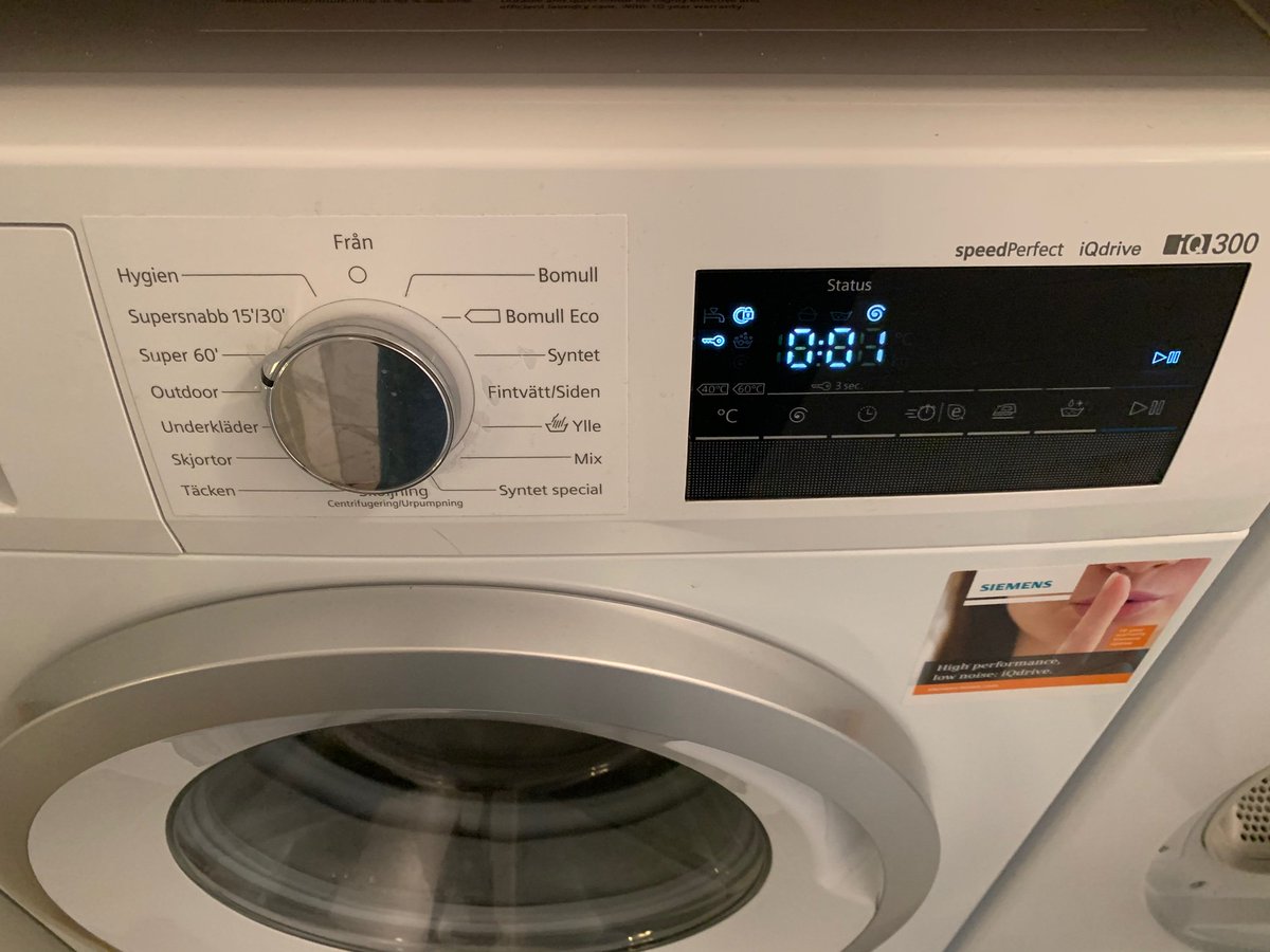 Kappische's tweet image. World longest minute...