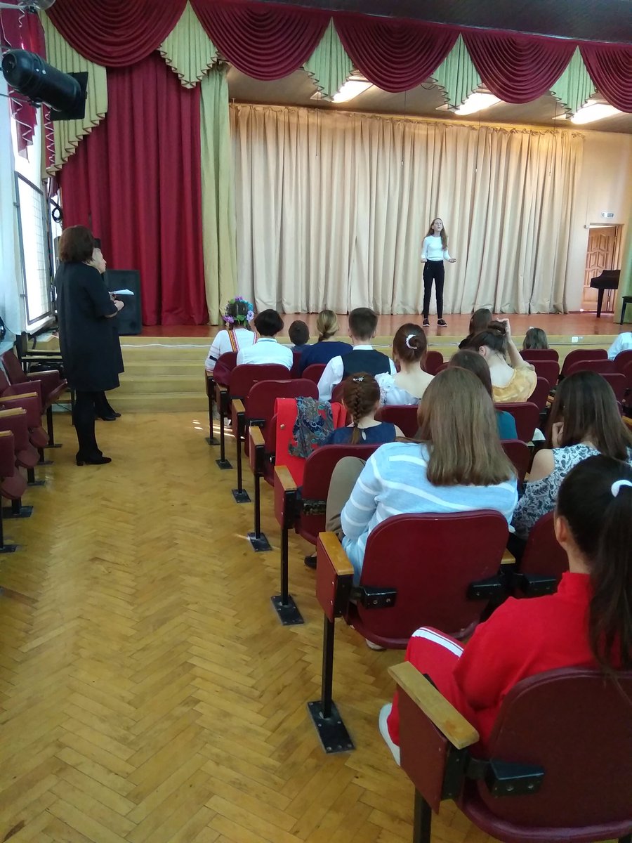 #ЦБС 12.10.19г. - библиотека №31 провела, совместно со школой искусств им. Балакирева, литературно - музыкальную программу ("Есть люди как солнце"), посвященную 205-летию со дня рождения М.Ю. Лермонтова.