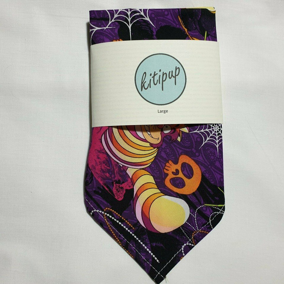 Kitipup1's tweet photo. Halloween's just over 2 weeks away. These creepy Halloween Bandanas were the hottest item in Adelaide today. 

Place your online order quickly and we will make sure they arrive in time. use the coupon code BANDANA and you will get a discount when you order 3.
FREE SHIPPING!! https://t.co/qvpp2nD8Lq