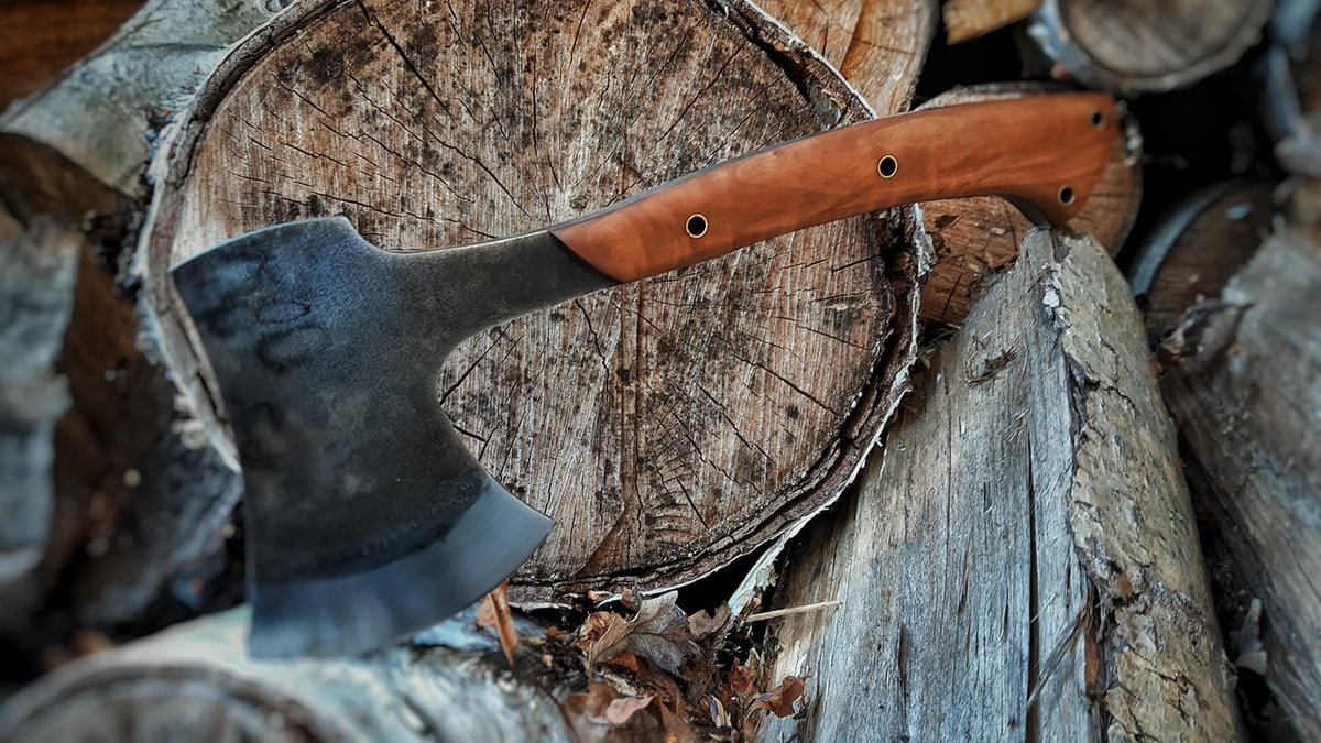 Paczesny_Tech's tweet photo. Hatchet. Steel: 4h13, done!
#knife #knives #noże #design #handmade #knifemakers #lodz #knifedesign #polskidesign #knifeshop #customaxe #beardedaxe #axeporn https://t.co/zskagJs1UF