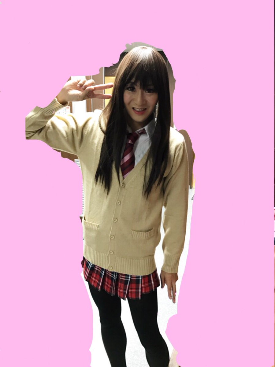 sticktei's tweet photo. ドキドキするが、一度やってみよう！
風景は一部加工だが、顔は無加工。

再来週のハロウィンはJKコスするのが楽しみ！
@JOYSTE0901 https://t.co/yyuKOTAAc3