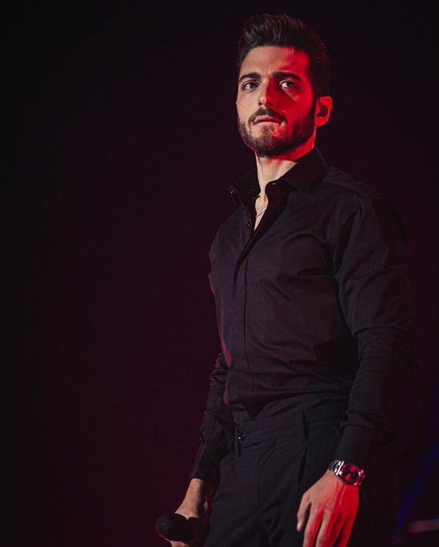 IlVoloMilanoIVU's tweet photo. By @GianGinoble Puerto Rico 🌡🔥
#gianlucaginoble #abruzzoprince #ilvolo #PiertoRico #TagsforLike #LikeforLike #instailvolo #IVU #ilvolomilanoIVU #Ilaria https://t.co/qpsES09Sj3