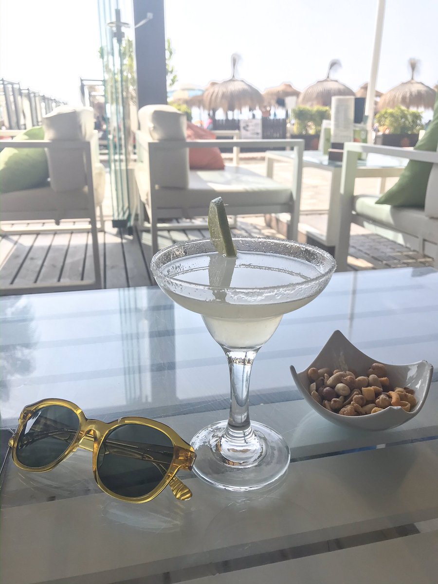 Emric's tweet image. Margarita on the beach❤️